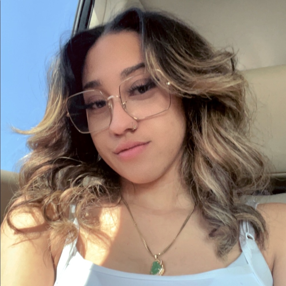 Meet your Posher, Ivy